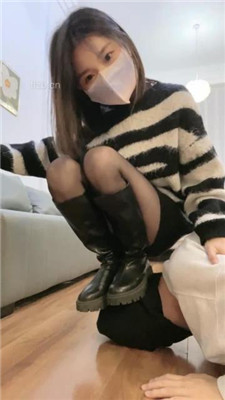 图片[2]_【奶味茶茶】长靴黑丝玩弄-踩头踩踏/踢裆/对镜羞辱插嘴_绳艺库视频下载