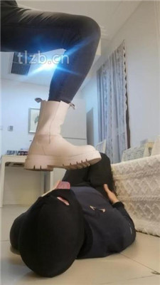 图片[14]_【苒溪】脏短靴白袜全体重踩踏-脚下喂食【双视角版】_绳艺库视频下载