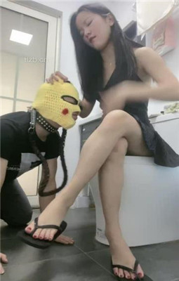 【漫漫】爬进来卫生巾侍奉主人_绳艺库视频下载