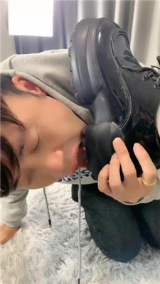 图片[9]_【肉肉】JK萝莉主/舔皮鞋白袜/转胯_绳艺库视频下载