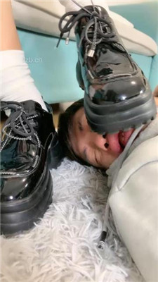 图片[4]_【肉肉】JK萝莉主/舔皮鞋白袜/转胯_绳艺库视频下载