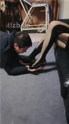 图片[16]_【昭玥】黑丝美腿小姐姐-骑马鞭打-吃丝袜_绳艺库视频下载