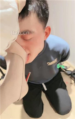 图片[10]_【时安】袜子塞嘴鞭打/舔多双脏鞋/臭脚捂脸_绳艺库视频下载