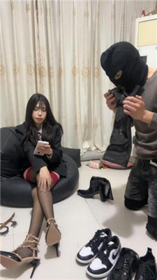 图片[5]_【苏西】物化人体擦鞋器_绳艺库视频下载