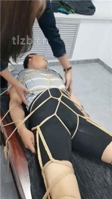 图片[9]_【冷御女王】女老板圈养惩罚不听话下属【中】_绳艺库视频下载