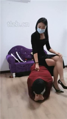 图片[3]_【凌儿女神】转胯爬行/藤条鞭打/踩踏碾压_绳艺库视频下载