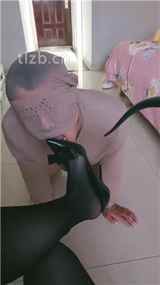 图片[9]_【诗恩大大】跪舔高跟黑丝美腿_绳艺库视频下载