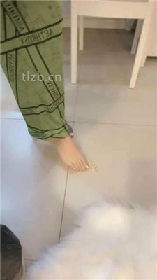 图片[6]_【苒溪】睡梦中偷舔主人的脚被教训_绳艺库视频下载