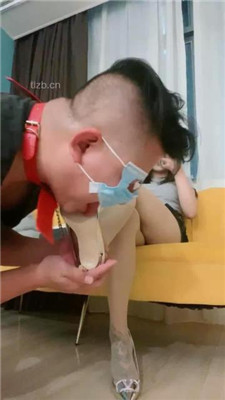 图片[20]_【不知名美女】银色高跟-碾压虐乳/坐垫吸臭/浓痰【完整版】_绳艺库视频下载