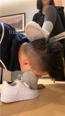 图片[9]_【你的美女祖宗】臣服脚下的狗_绳艺库视频下载