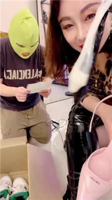 图片[4]_【梓夫人】长靴黑丝圈养绿帽狗囚禁虐_绳艺库视频下载