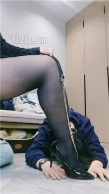 图片[11]_【小羊】母畜-狗链转胯遛狗/闻舔黑丝_绳艺库视频下载