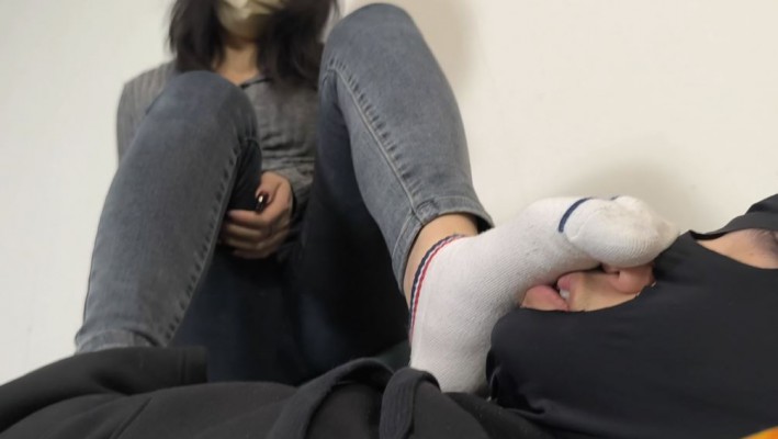 图片[7]_【女神学院·稚主kk】棉袜牛仔裤调教_绳艺库视频下载