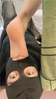 图片[11]_【苒溪】睡梦中偷舔主人的脚被教训_绳艺库视频下载