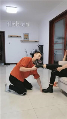 图片[3]_【凌儿女神】原味泡面/舔脏靴底/闻黑棉袜/提档_绳艺库视频下载