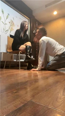 【嘉一】长靴S-口水耳光-恋足羞辱-踢踹_绳艺库视频下载