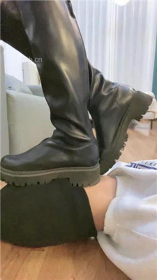 图片[10]_【奶味茶茶】长靴黑丝玩弄-踩头踩踏/踢裆/对镜羞辱插嘴_绳艺库视频下载