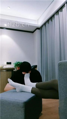 图片[6]_【护短S】跪舔小白鞋白袜/踩踏香蕉喂食_绳艺库视频下载