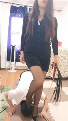 图片[4]_【平凡】黑丝高跟玩宠物奴_绳艺库视频下载