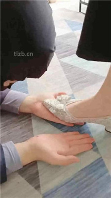 图片[13]_【玥悦S】姐妹花S-藤条鞭打/户外踩虐/骑马【双视角完整版】_绳艺库视频下载