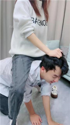 图片[13]_【术术】腿绞窒息/踩踏/原味白袜辱/踢踹/裸足踩狗脸_绳艺库视频下载