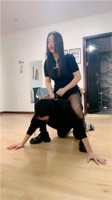 图片[17]_【嘉一】长靴黑丝重度提档鞭打_绳艺库视频下载