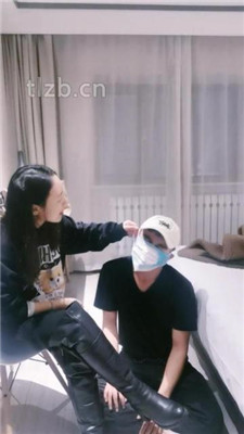 【羽神】长靴S-掐乳掐肉/转胯/揪耳朵/闻臭脚_绳艺库视频下载