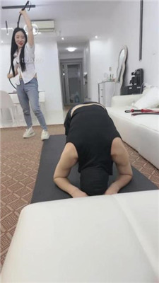 【冰夏女王】双S-刑具重度鞭打皮痒的狗【双视角版】_绳艺库视频下载