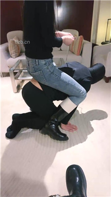 图片[4]_【梦樱】双S-长靴踢踹/吐口水/舔脏鞋底/踩踏喂食【双视角版】_绳艺库视频下载