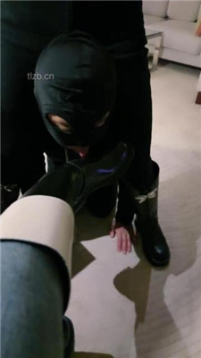 图片[10]_【梦樱】双S-长靴踢踹/吐口水/舔脏鞋底/踩踏喂食【双视角版】_绳艺库视频下载