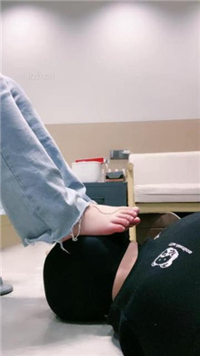 图片[17]_【小羊】鞭打狗链遛狗/骑脖/高跟踩踏/舔脏鞋底裸足_绳艺库视频下载