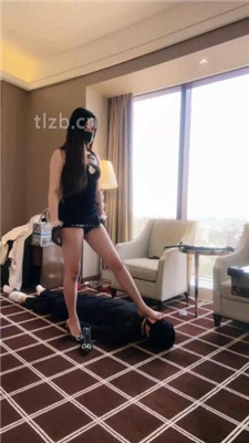 图片[8]_【琪琪大人】给狗立规矩-全体重跳踩/原味+晨尿+口水_绳艺库视频下载