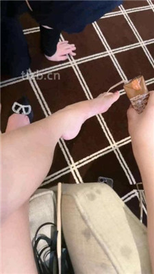 图片[17]_【琪琪大人】给狗立规矩-全体重跳踩/原味+晨尿+口水_绳艺库视频下载