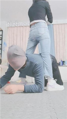 图片[3]_【果儿】喂口水/强制闻白棉袜/舔脏鞋底/臭脚捂脸_绳艺库视频下载