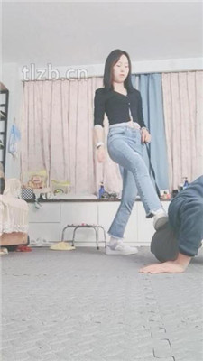 图片[5]_【果儿】喂口水/强制闻白棉袜/舔脏鞋底/臭脚捂脸_绳艺库视频下载