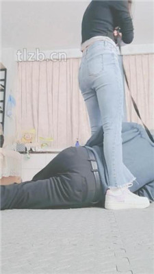 图片[4]_【果儿】喂口水/强制闻白棉袜/舔脏鞋底/臭脚捂脸_绳艺库视频下载