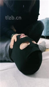 【冰爷】强制圣水/近距离吃脚_绳艺库视频下载