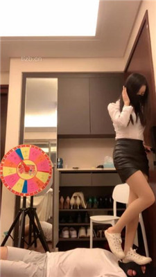 图片[19]_【宝爷】多双鞋全体重踩踏/骑脖/舔内裤_绳艺库视频下载