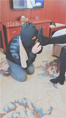 图片[7]_【美容院S】双S-叼丝袜/跪舔脏高跟/骑马/长靴踩踏_绳艺库视频下载