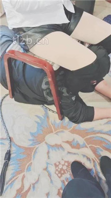 图片[20]_【美容院S】双S-叼丝袜/跪舔脏高跟/骑马/长靴踩踏_绳艺库视频下载