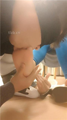 图片[9]_【广州丝主】脏长靴裸足狂舔_绳艺库视频下载