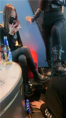 图片[2]_【酒鸽】双主-KTV虐-骑狗背/拽头发强制舔/坐脸窒息_绳艺库视频下载