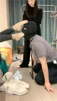 图片[15]_【七七】闺蜜双调-坐垫舔脚/裸足深喉/浓痰踩踏【双视角版】_绳艺库视频下载