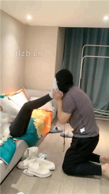 图片[14]_【七七】闺蜜双调-坐垫舔脚/裸足深喉/浓痰踩踏【双视角版】_绳艺库视频下载