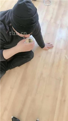 图片[12]_【猫咪大大】真实圈养狗-舔脏鞋底/吃剩饭剩菜/开发圣水_绳艺库视频下载