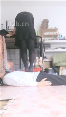 图片[6]_【蓝蜻蜓】黑丝高跟踩踏地毯狗_绳艺库视频下载