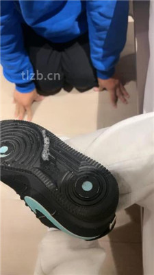 图片[5]_【zaizz】超脏鞋底-狗舌头狂舔_绳艺库视频下载