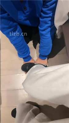 图片[4]_【zaizz】超脏鞋底-狗舌头狂舔_绳艺库视频下载