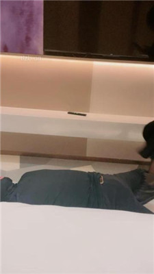 图片[6]_【柔儿公主】短靴踩踏/舔脏鞋底/赏赐圣水_绳艺库视频下载