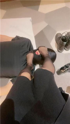 图片[7]_【柔儿公主】短靴踩踏/舔脏鞋底/赏赐圣水_绳艺库视频下载